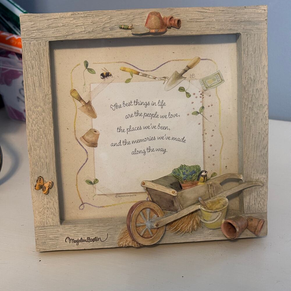 Vintage Hallmark Marjolein Bastin Garden Picture Frame 3D Nature Cottage 6x6